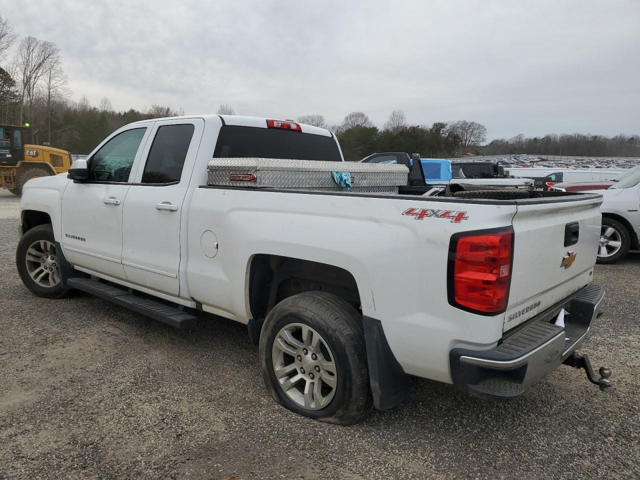 2016 CHEVROLET SILVERADO - Image 2