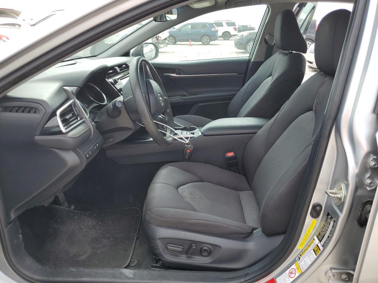 2018 TOYOTA CAMRY LE - Image 7