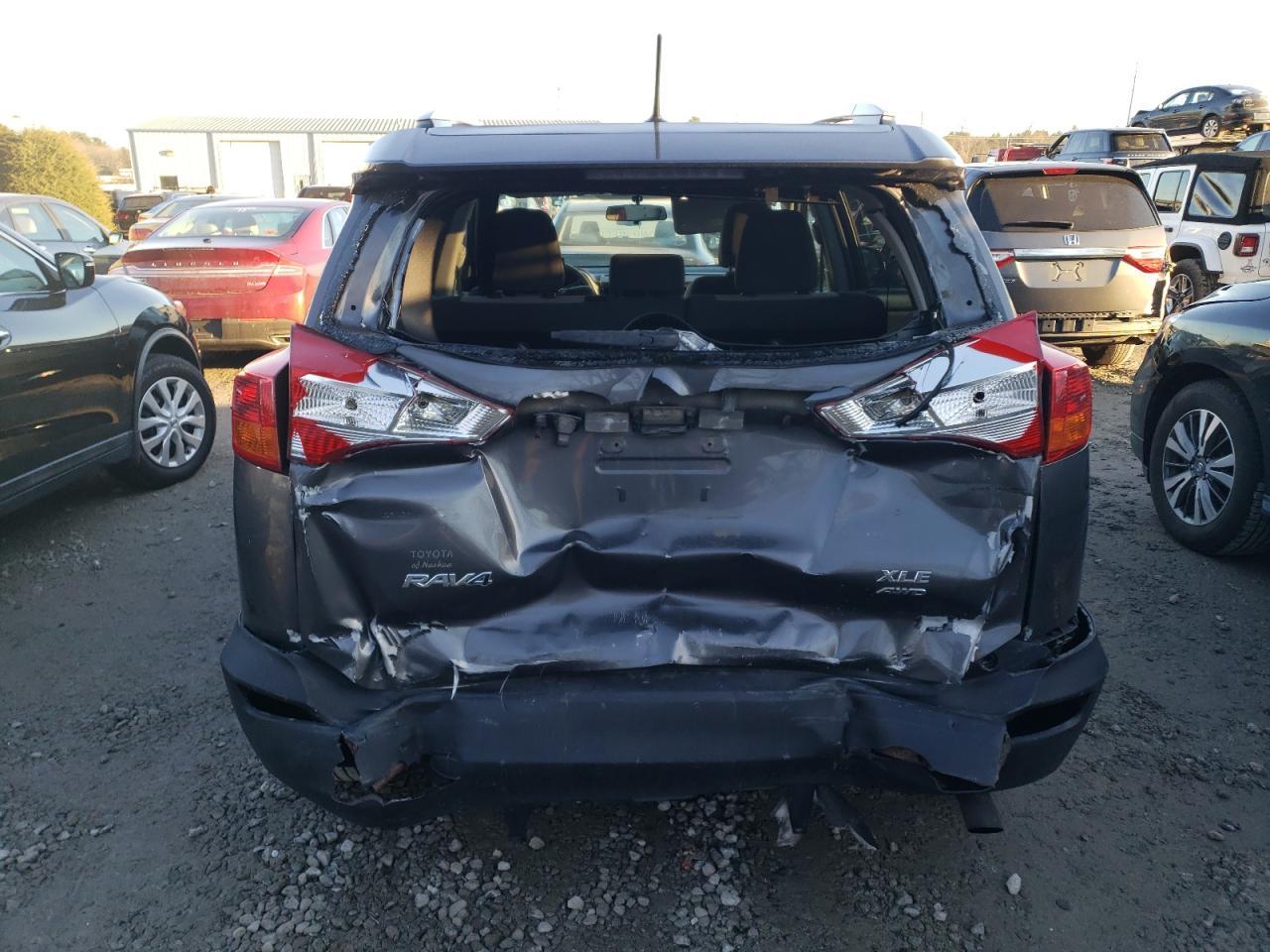 2015 TOYOTA RAV4 XLE - Image 6
