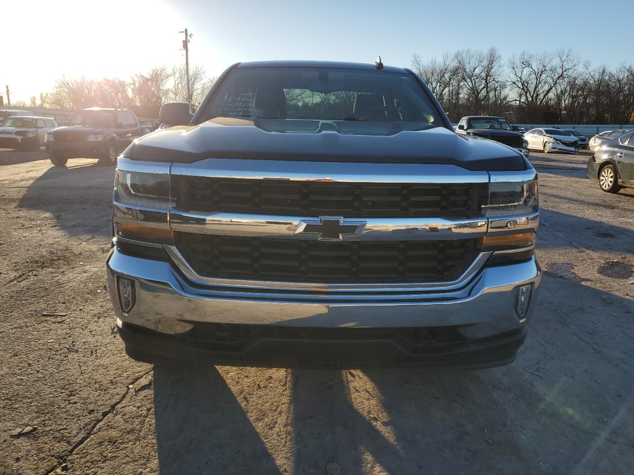 2018 CHEVROLET SILVERADO - Image 5