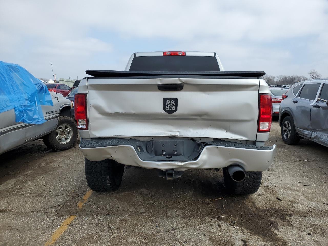 2017 RAM 1500 ST - Image 6