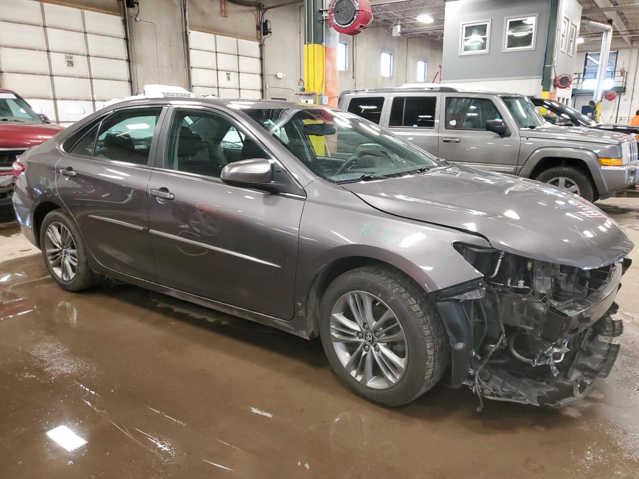 2017 TOYOTA CAMRY LE - Image 4