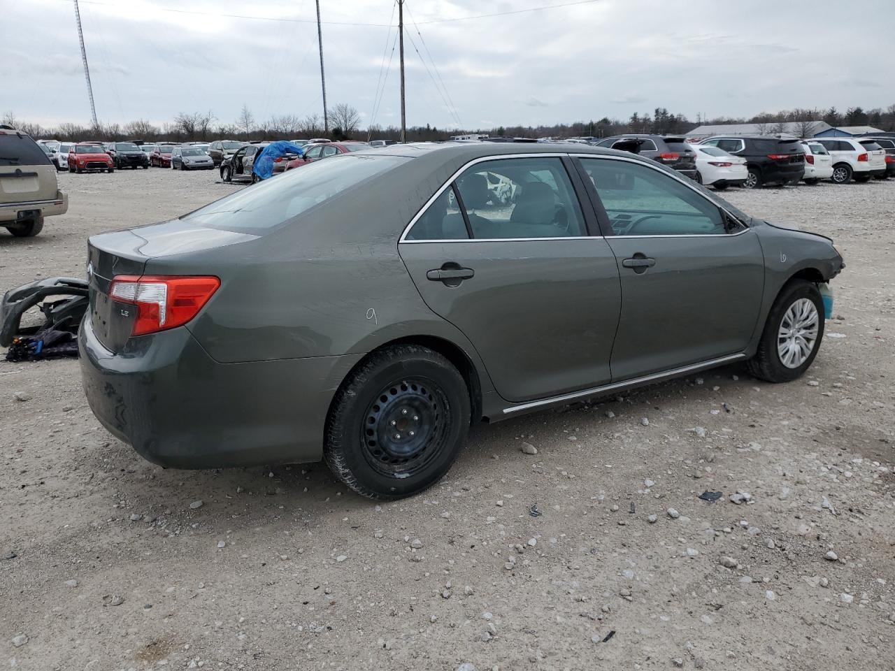 2014 TOYOTA CAMRY L - Image 3