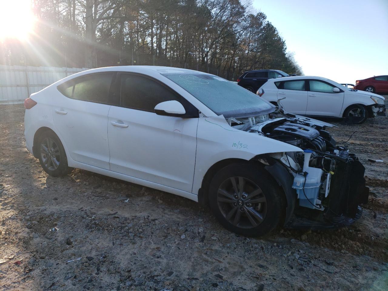 2017 HYUNDAI ELANTRA SE - Фото 4