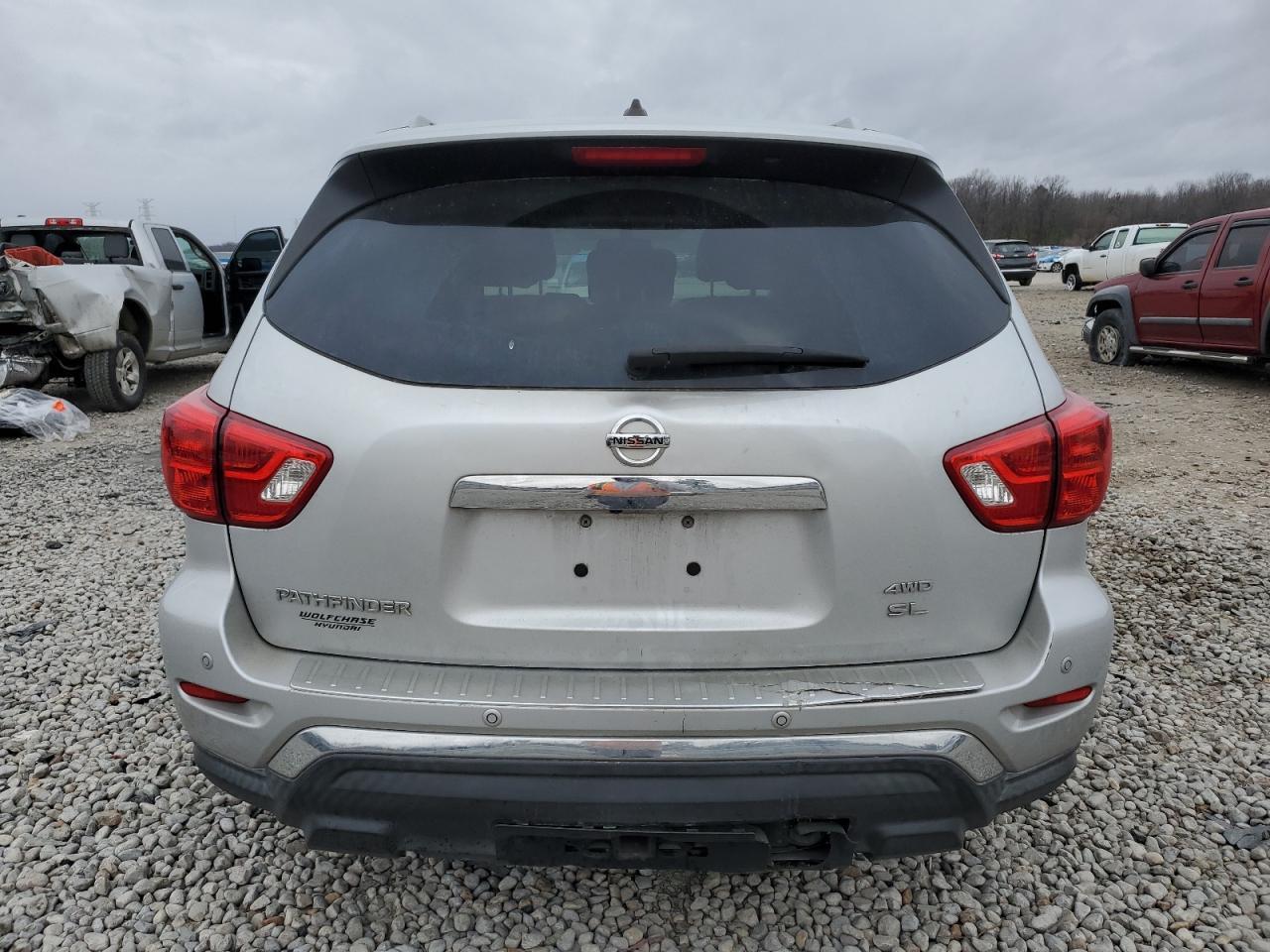 2017 NISSAN PATHFINDER - Image 6