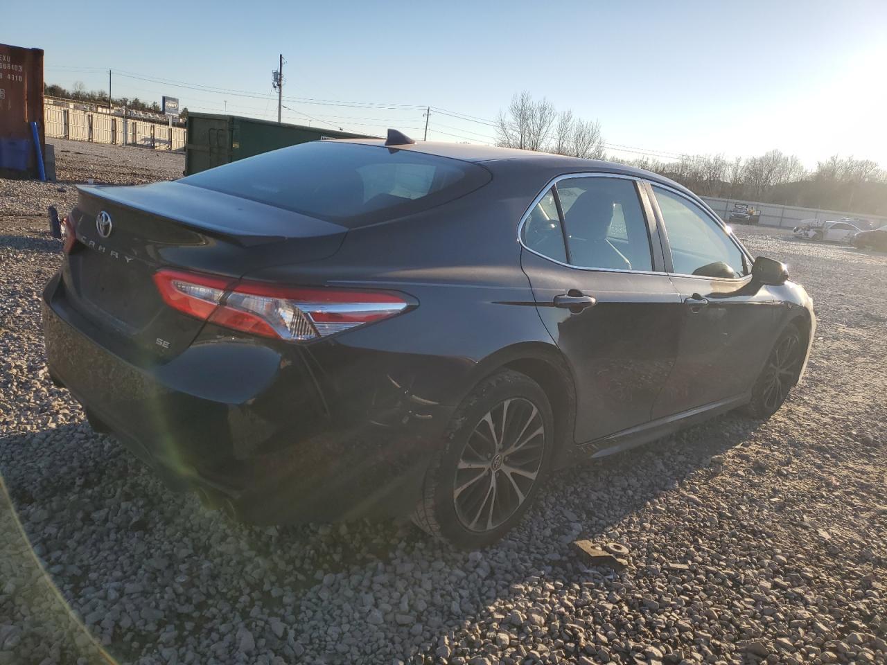 2020 TOYOTA CAMRY SE - Image 3