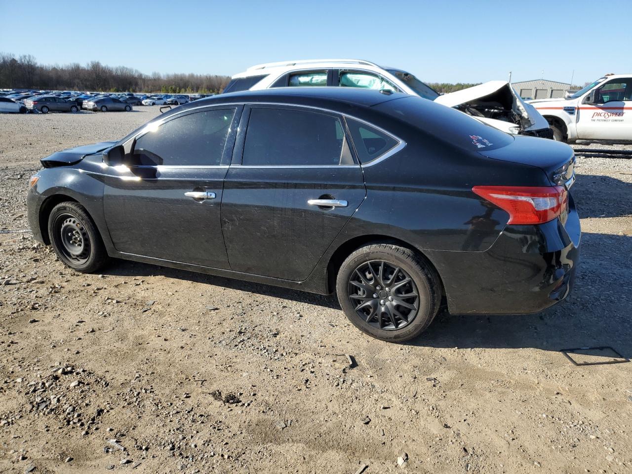 2017 NISSAN SENTRA S - Фото 2