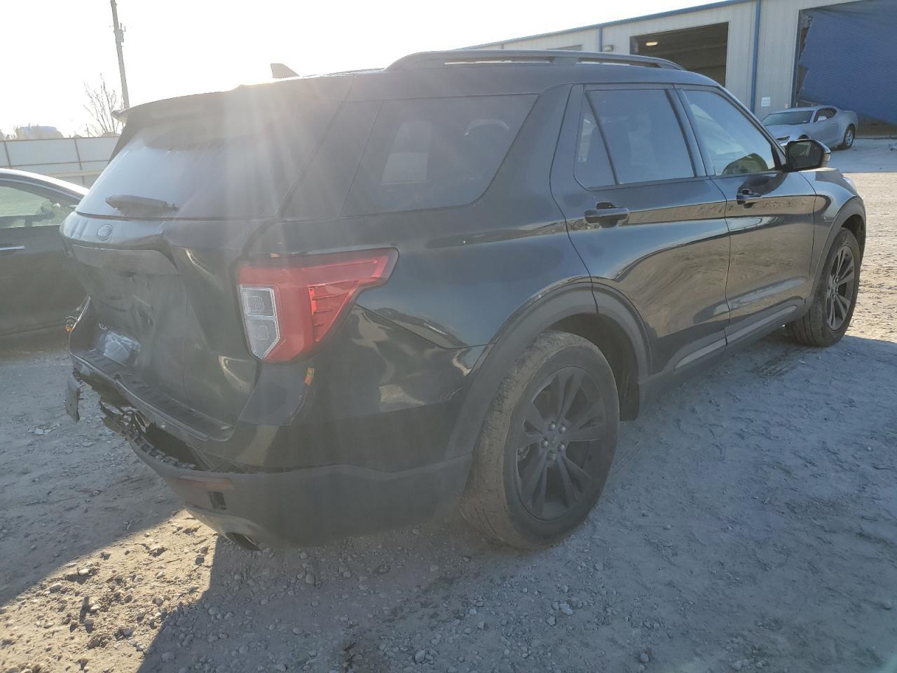 2022 FORD EXPLORER X - Image 3