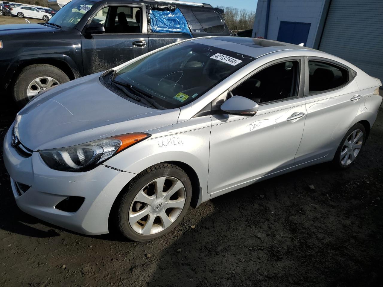 2013 HYUNDAI ELANTRA GL