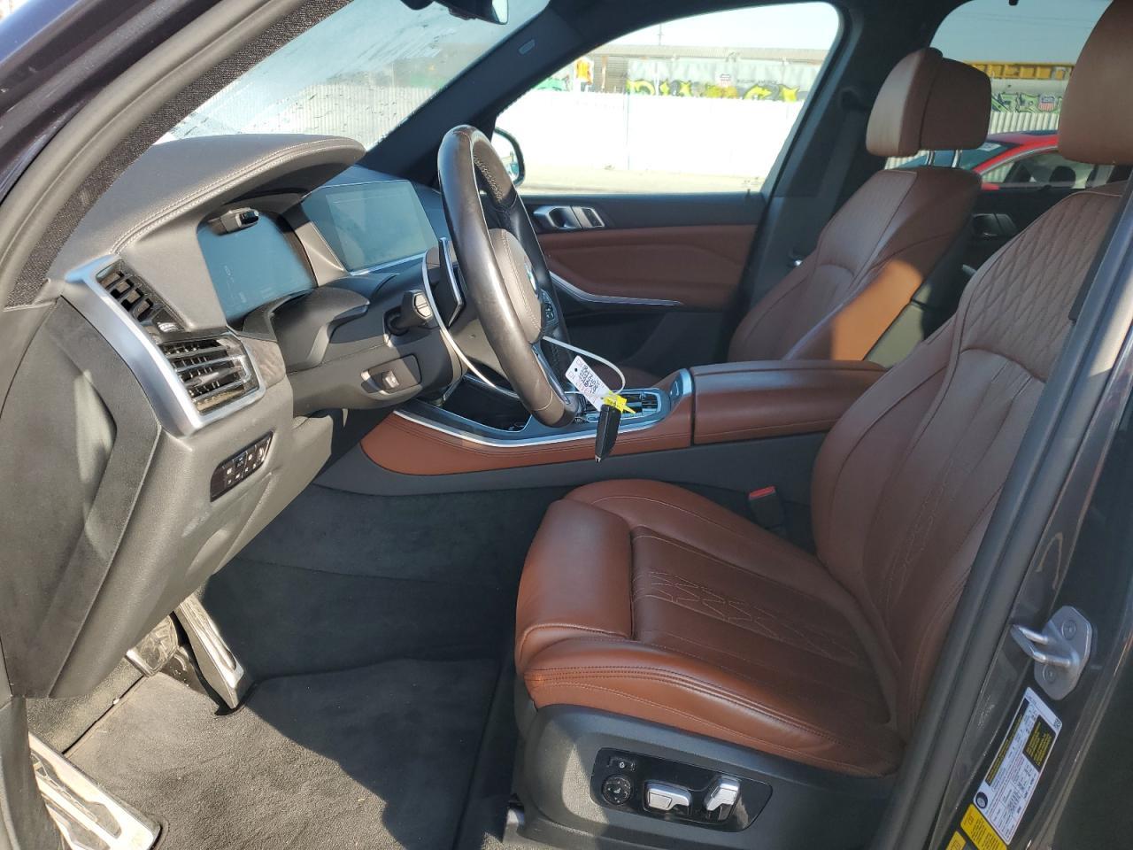2022 BMW X5 XDRIVE4 - Фото 7