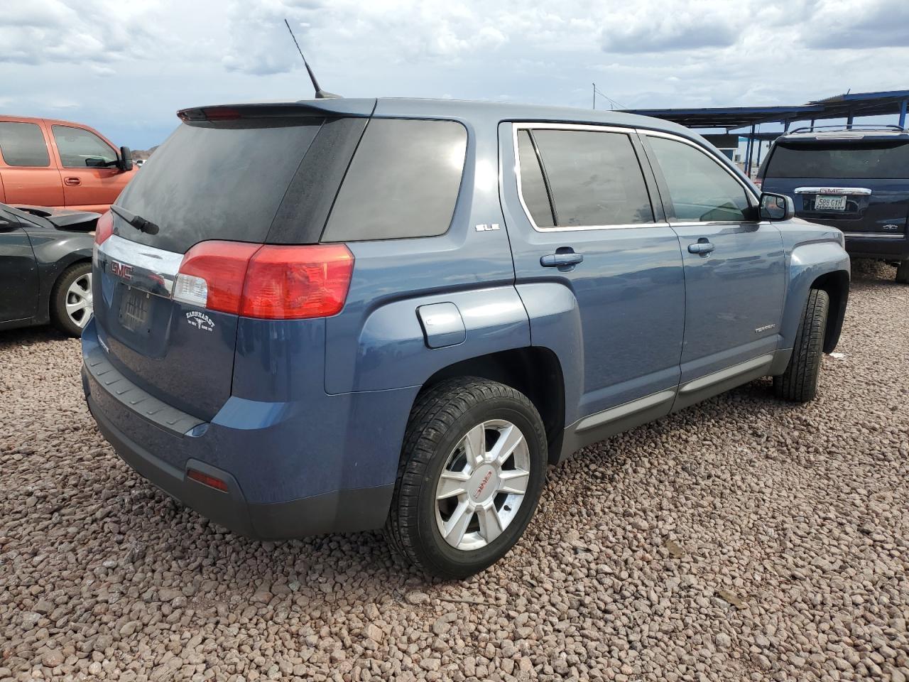 2012 GMC TERRAIN SL - Image 3