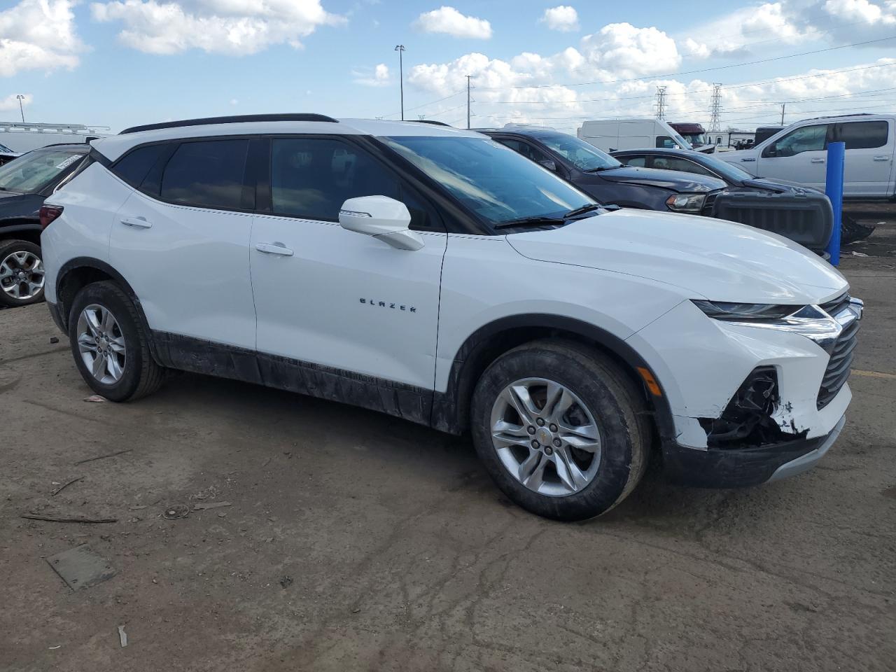 2021 CHEVROLET BLAZER 2LT - Image 4