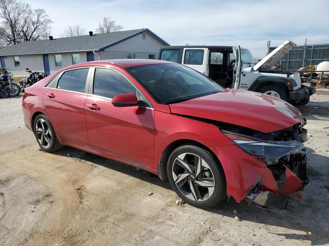2022 HYUNDAI ELANTRA SE - Image 4