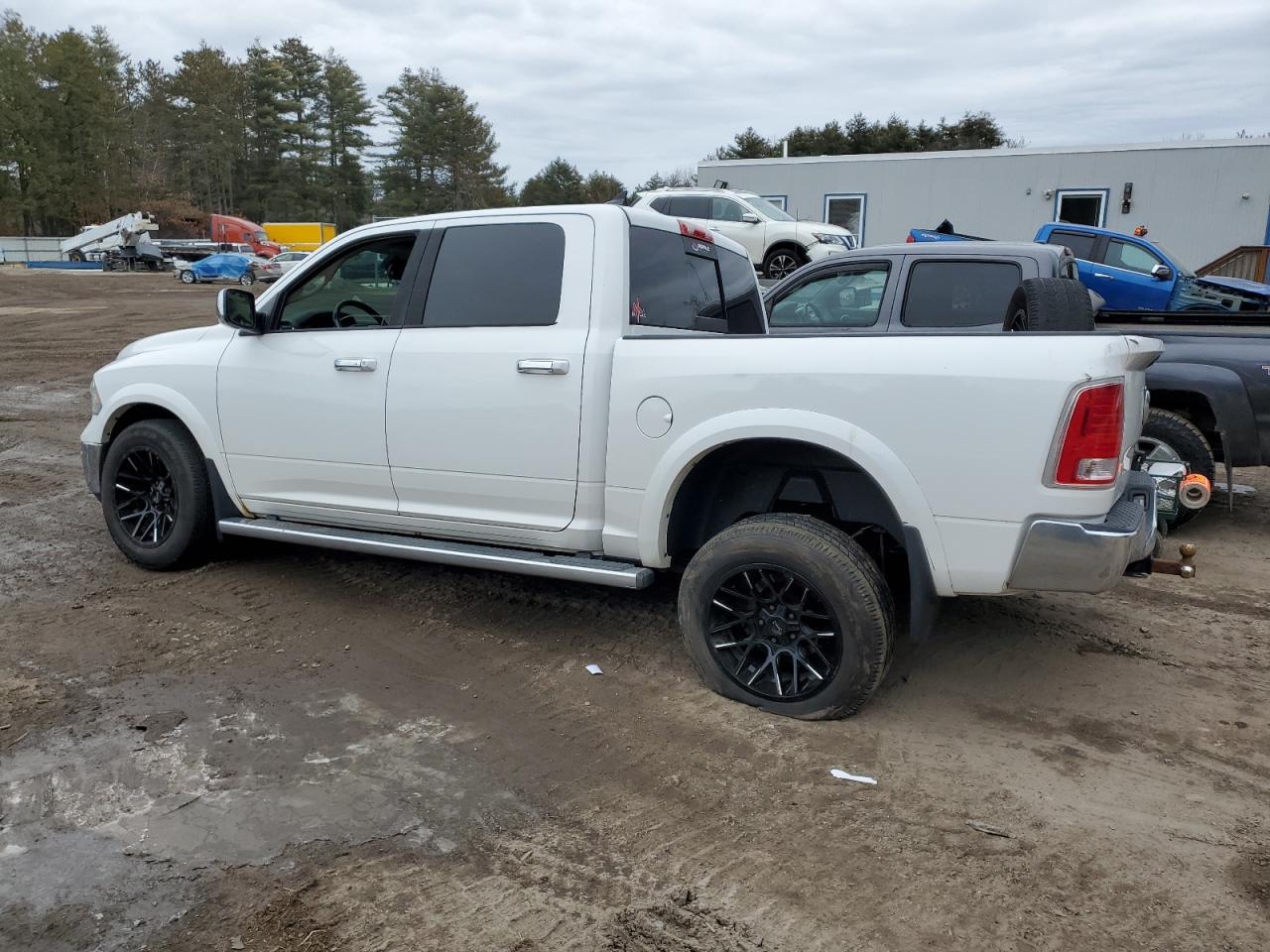 2015 RAM 1500 LARAM - Image 2