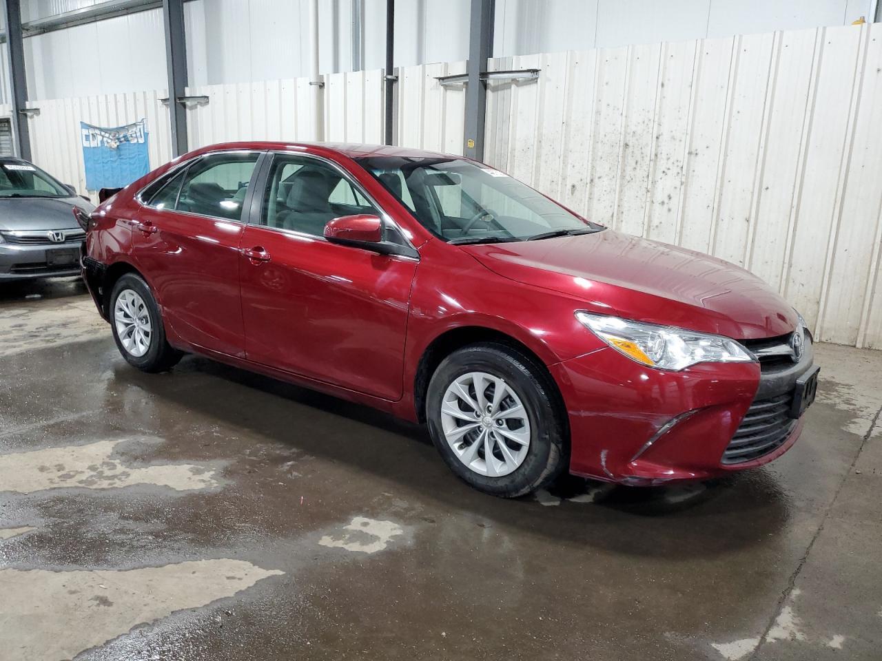 2016 TOYOTA CAMRY LE - Фото 4