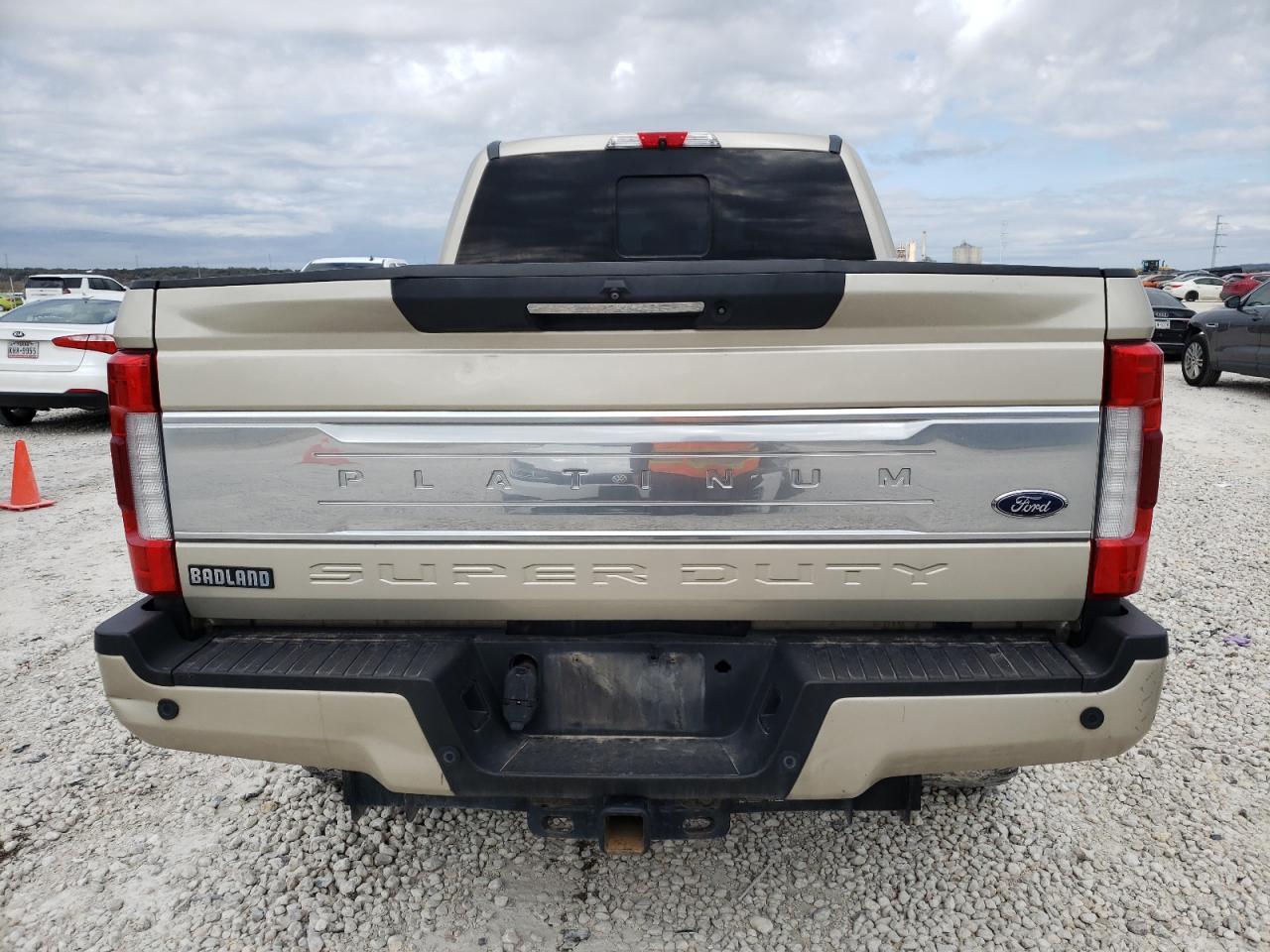 2017 FORD F250 SUPER - Image 6