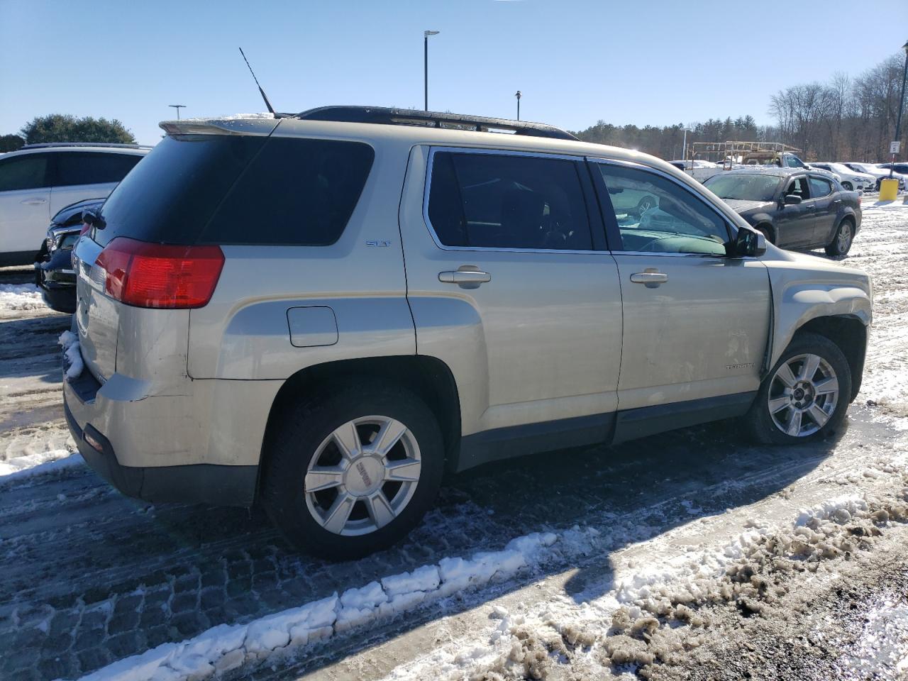 2013 GMC TERRAIN SL - Фото 3