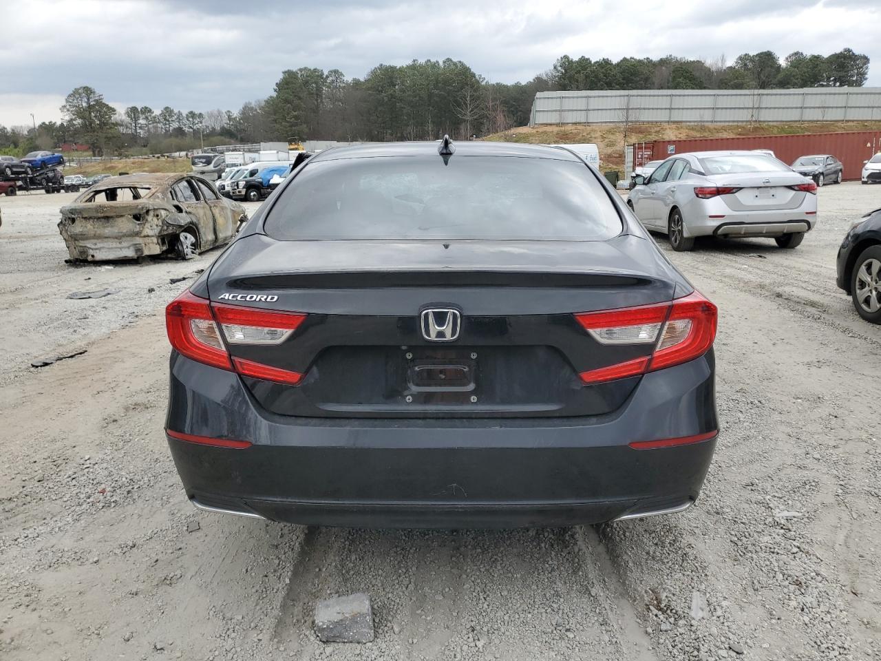 2018 HONDA ACCORD LX - Фото 6