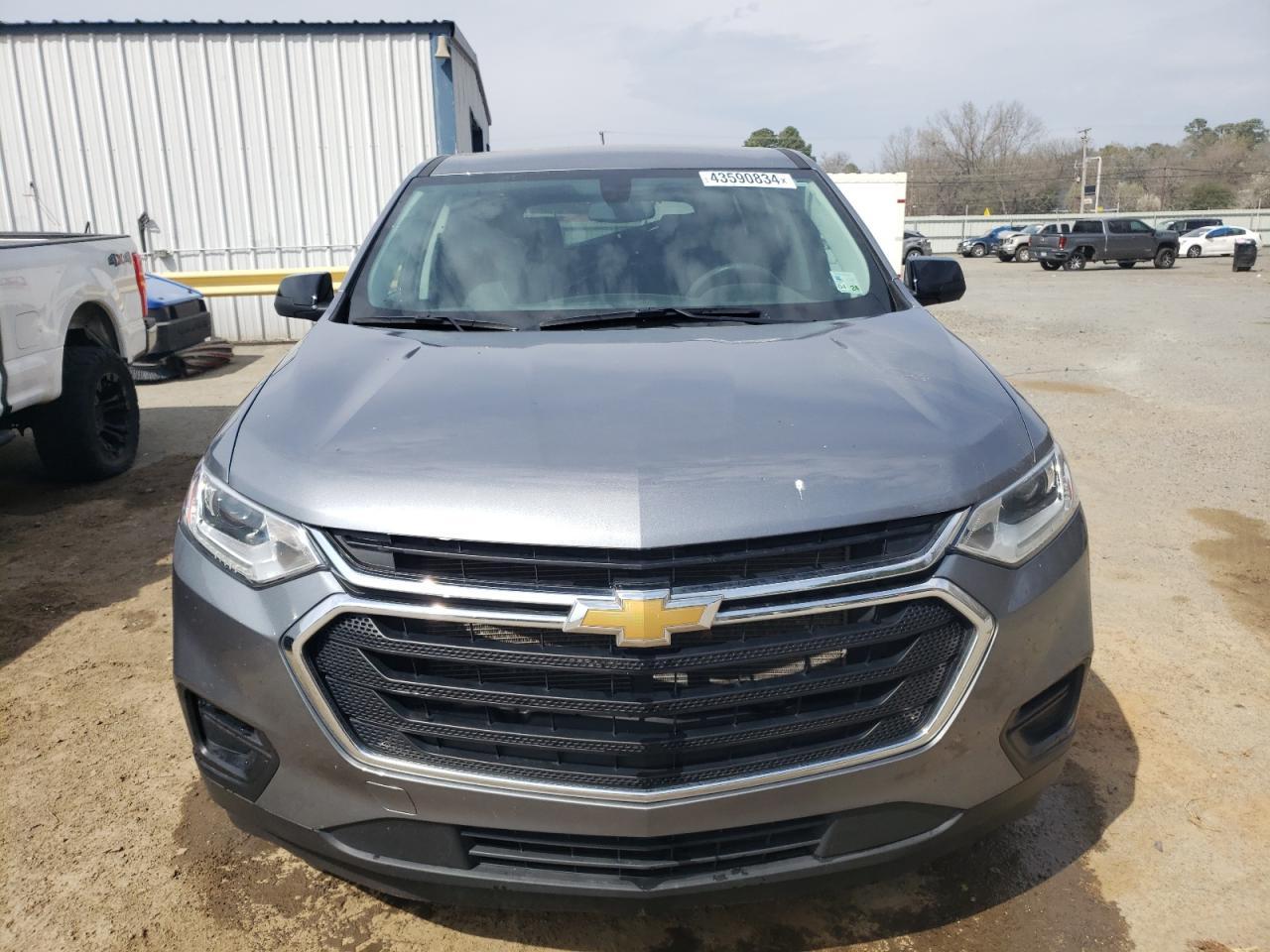 2021 CHEVROLET TRAVERSE L - Фото 5