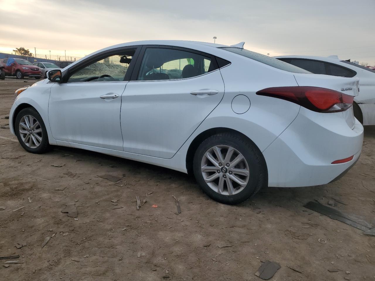 2015 HYUNDAI ELANTRA SE - Фото 2