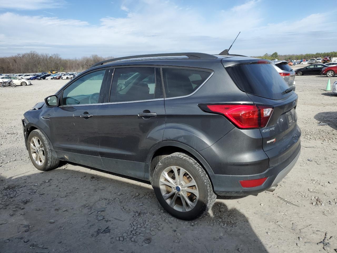 2019 FORD ESCAPE SEL - Фото 2