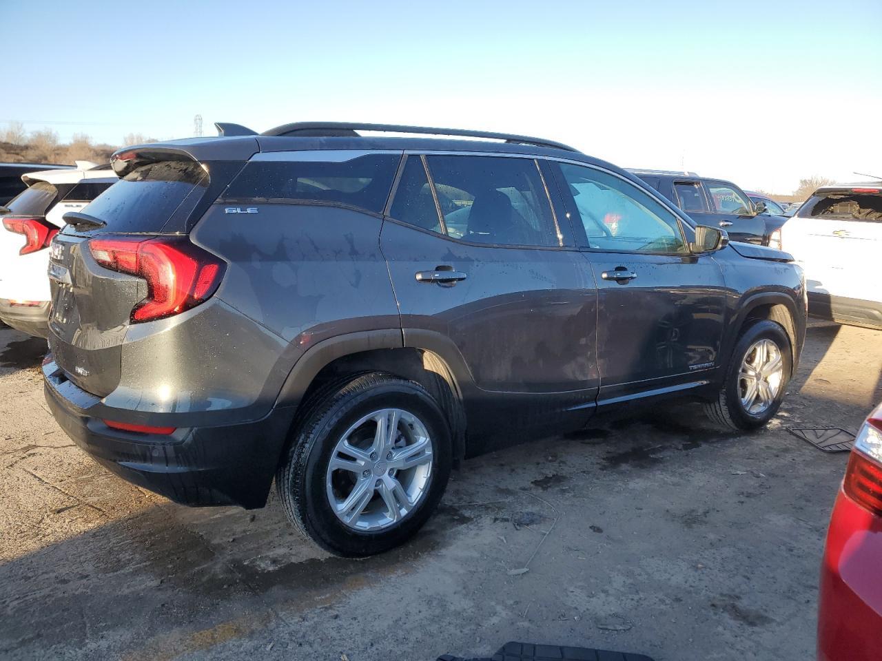 2019 GMC TERRAIN SL - Фото 3