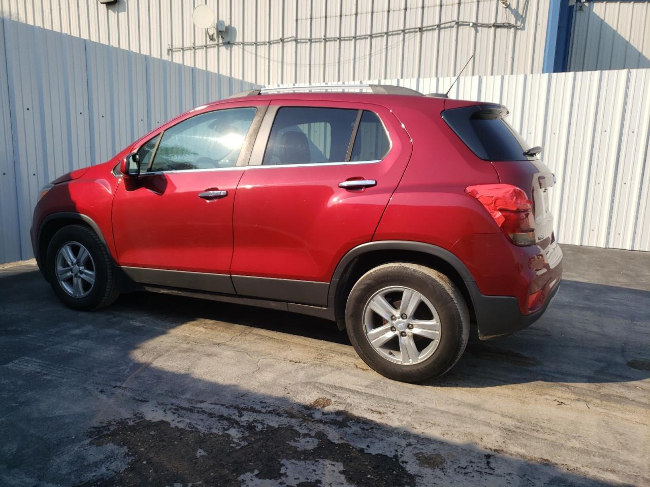 2019 CHEVROLET TRAX 1LT - Image 2