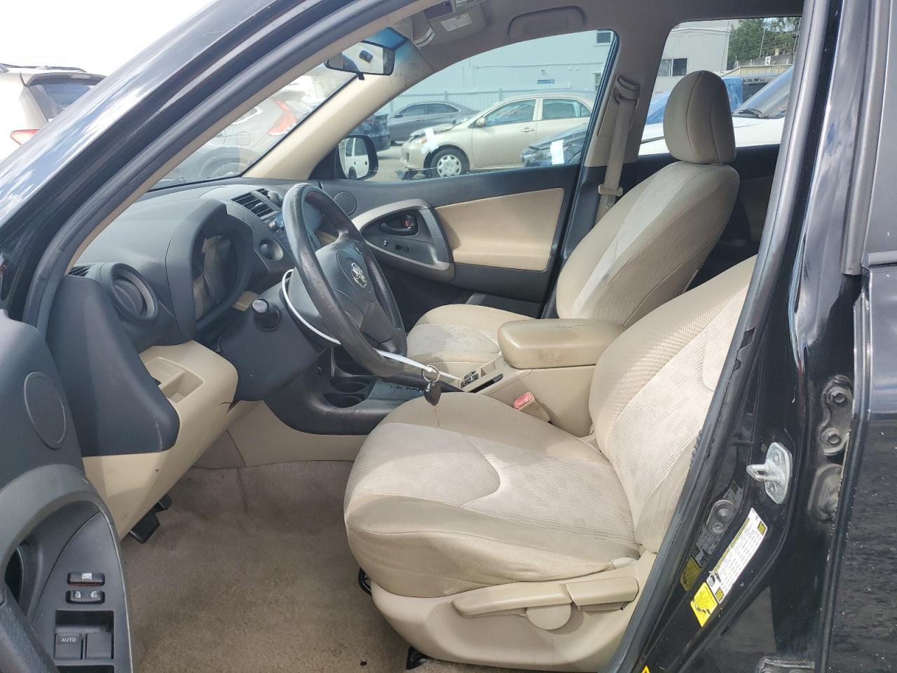 2011 TOYOTA RAV4 - Image 7