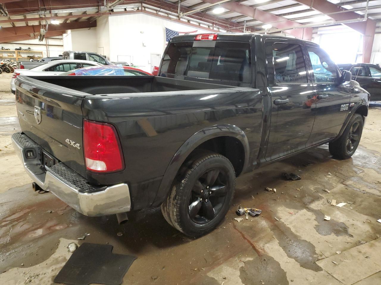 2017 RAM 1500 SLT - Image 3