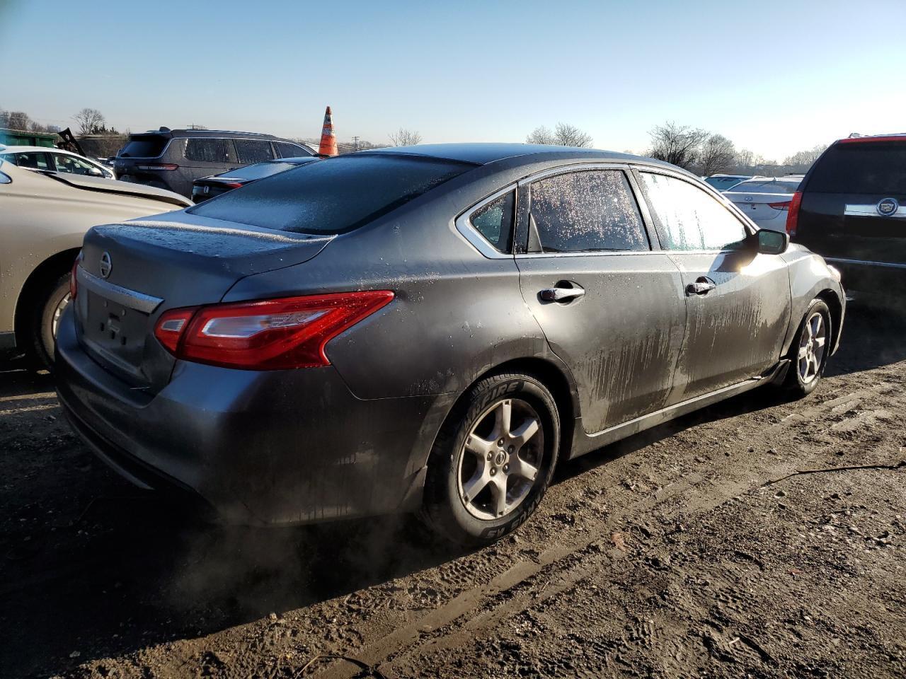 2016 NISSAN ALTIMA 2.5 - Фото 3
