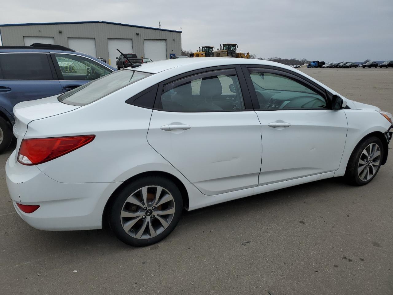 2017 HYUNDAI ACCENT SE - Image 3