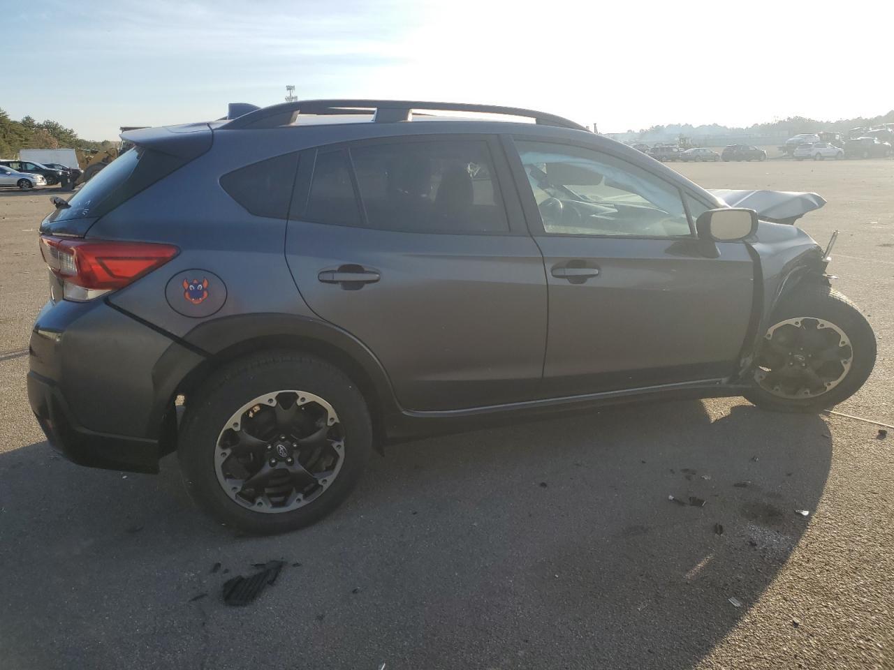 2021 SUBARU CROSSTREK - Фото 3