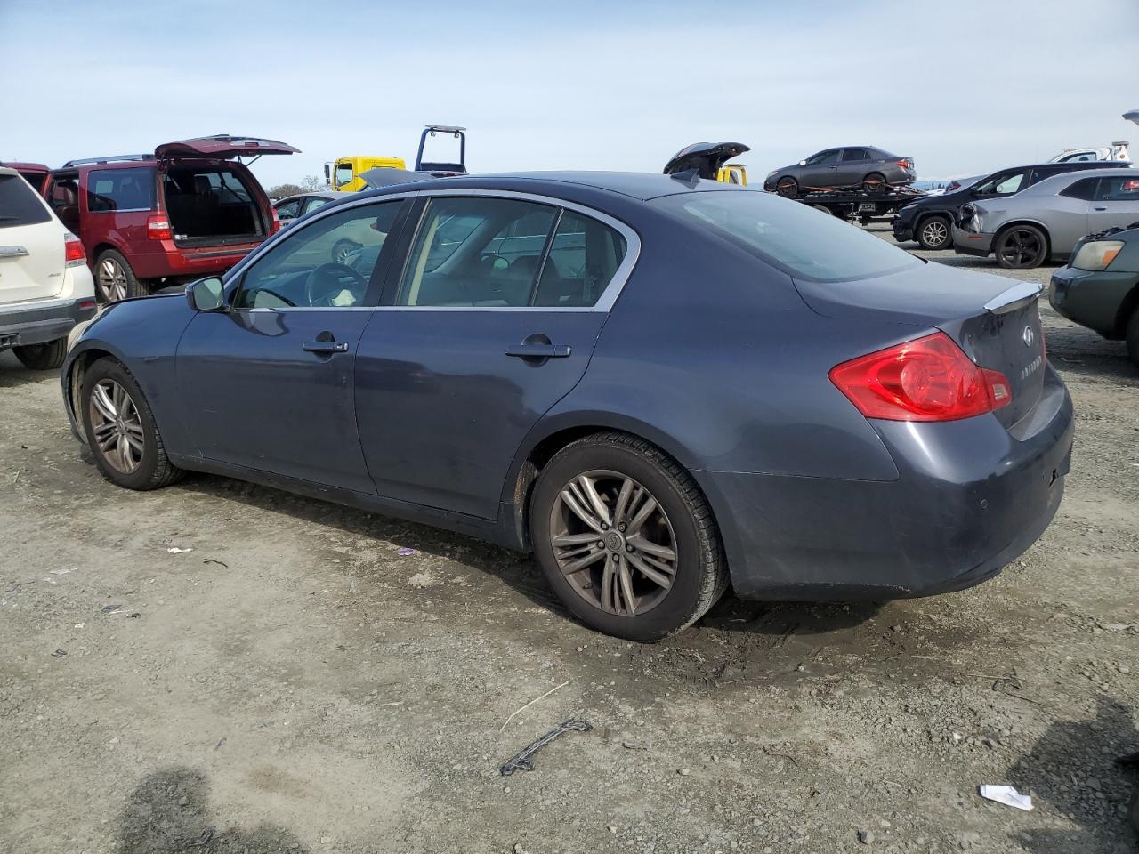 2012 INFINITI G37 BASE - Image 2