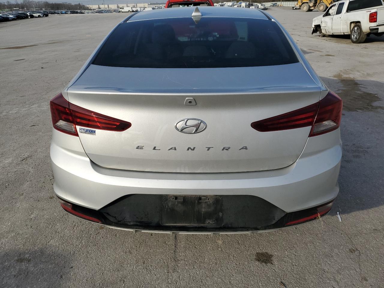 2019 HYUNDAI ELANTRA SE - Фото 6