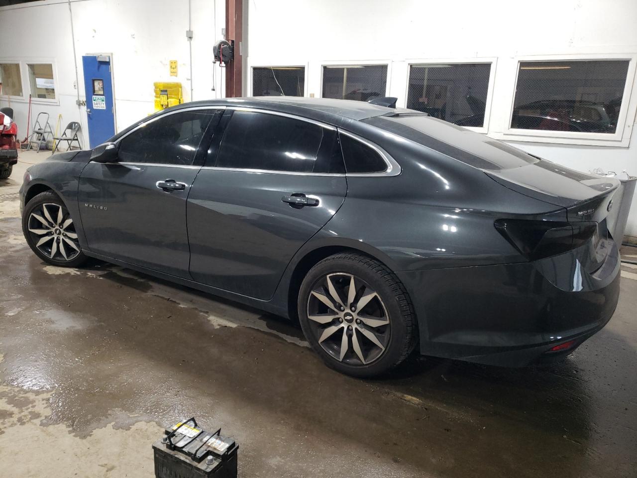 2017 CHEVROLET MALIBU LT - Image 2