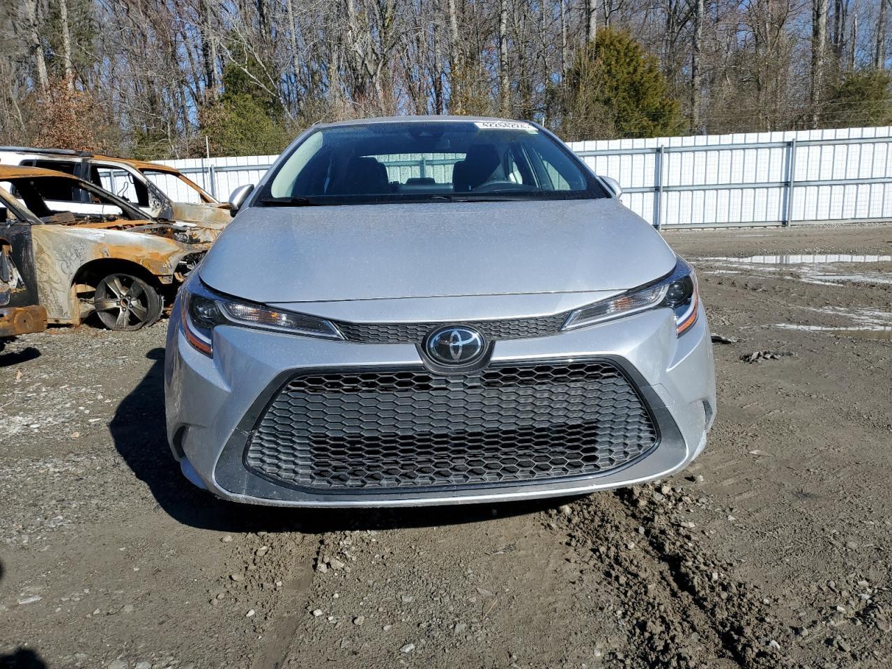 2022 TOYOTA COROLLA LE - Image 5