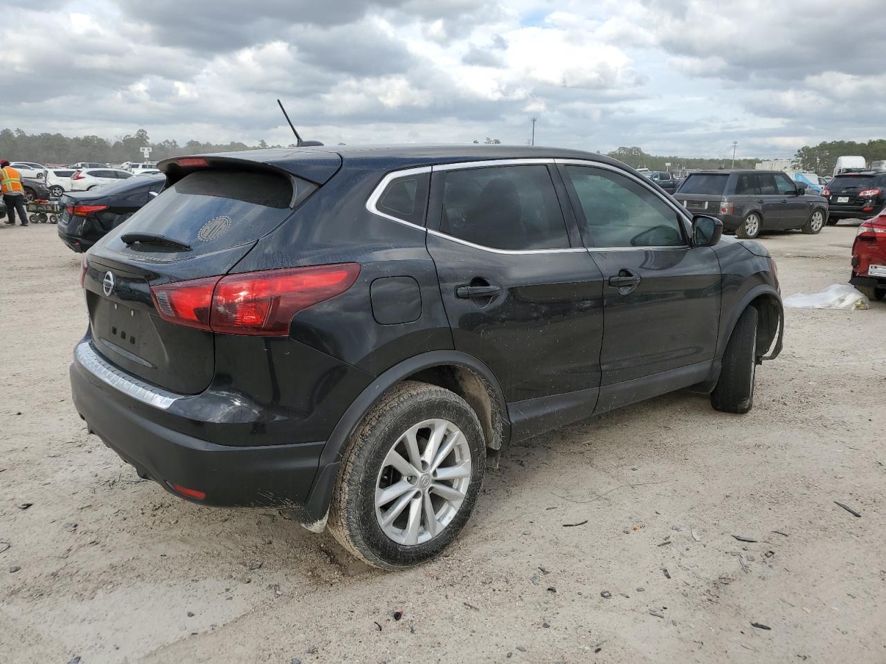 2018 NISSAN ROGUE SPOR - Image 3