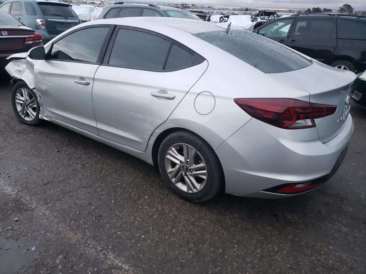 2019 HYUNDAI ELANTRA SE - Фото 2