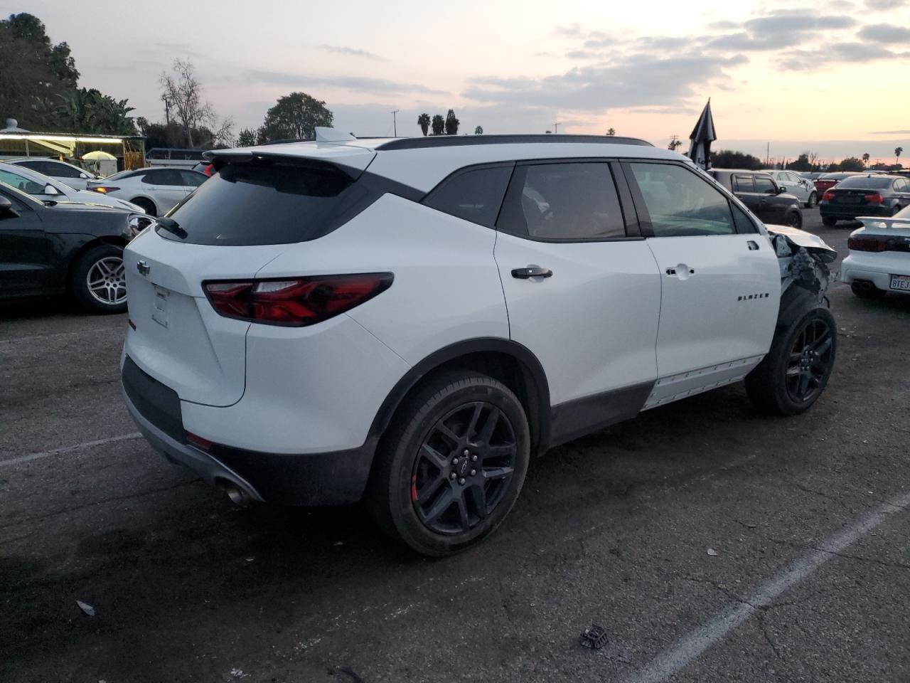 2021 CHEVROLET BLAZER 2LT - Фото 3