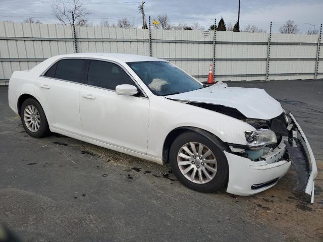 2014 Chrysler 300 - Image 4