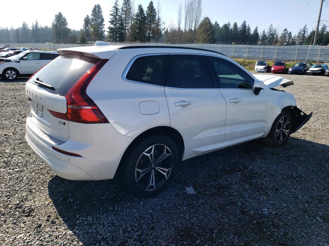 2022 VOLVO XC60 B5 MO - Фото 3