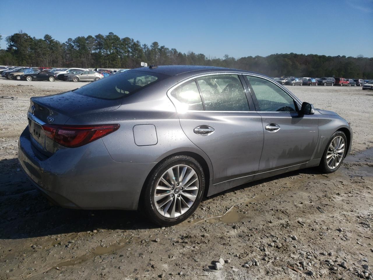 2018 INFINITI Q50 LUXE - Фото 3
