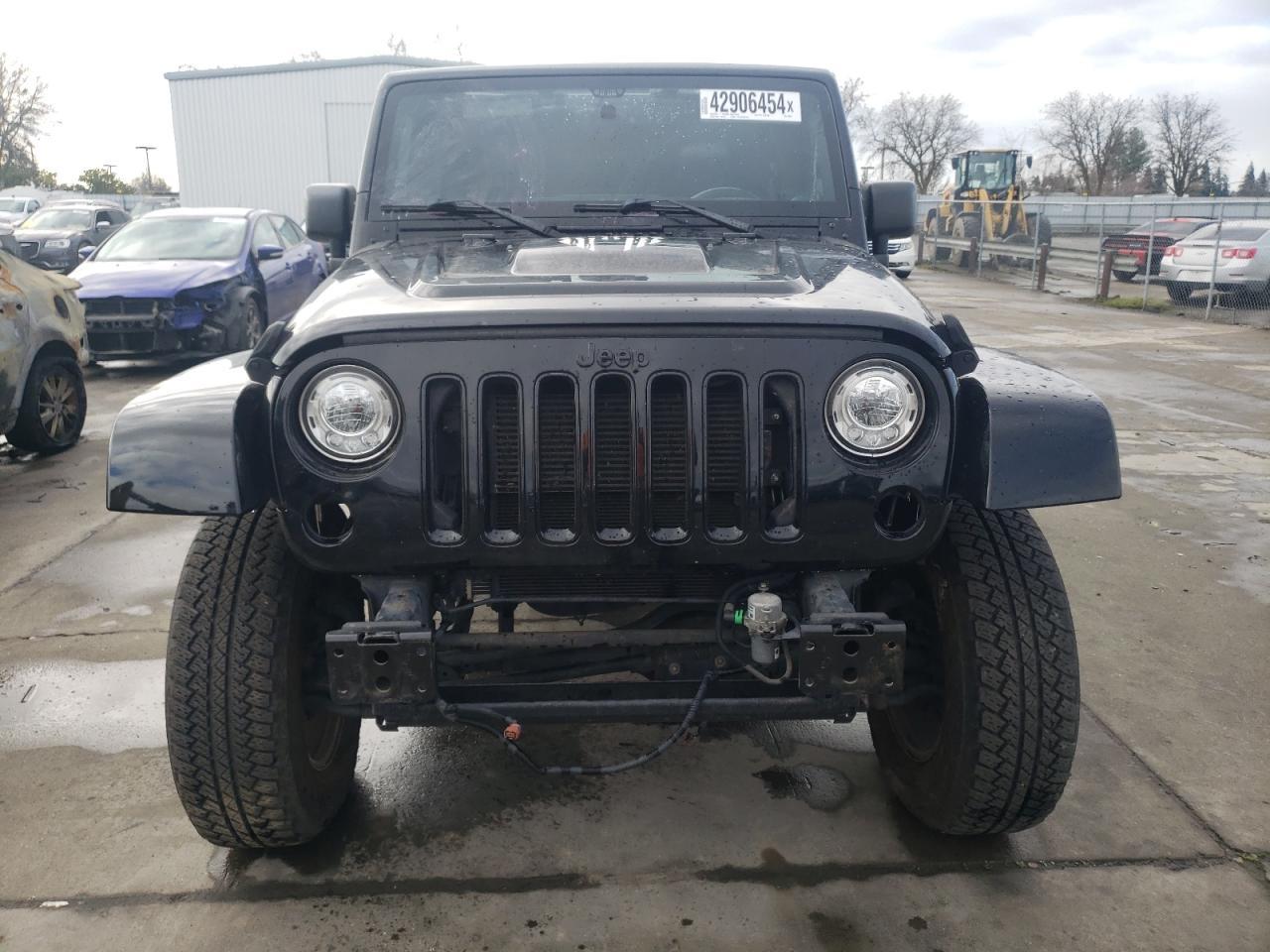 2017 JEEP WRANGLER U - Фото 5