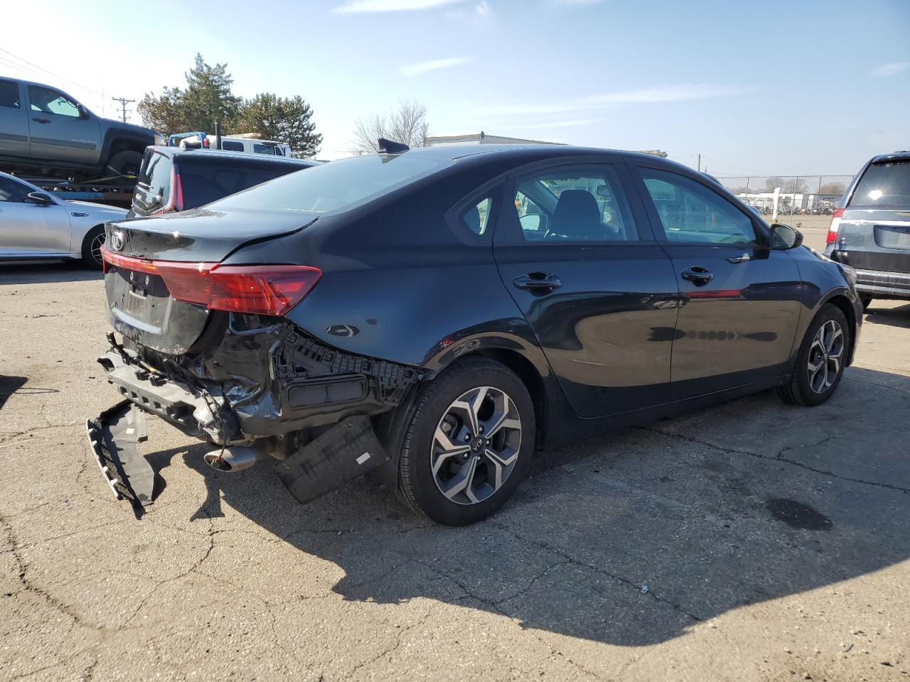 2020 KIA FORTE FE - Фото 3