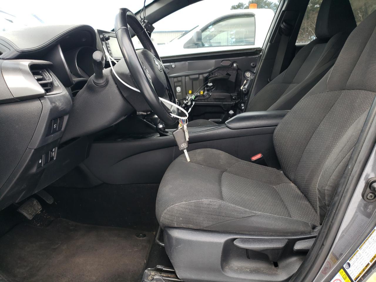 2018 TOYOTA C-HR XLE - Image 7