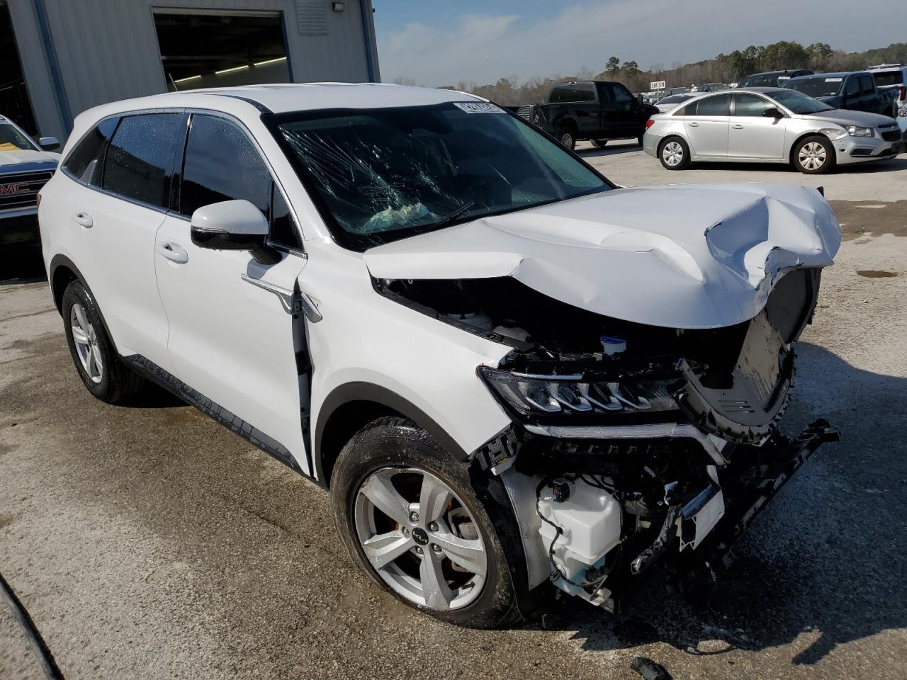 2023 KIA SORENTO LX - Image 4