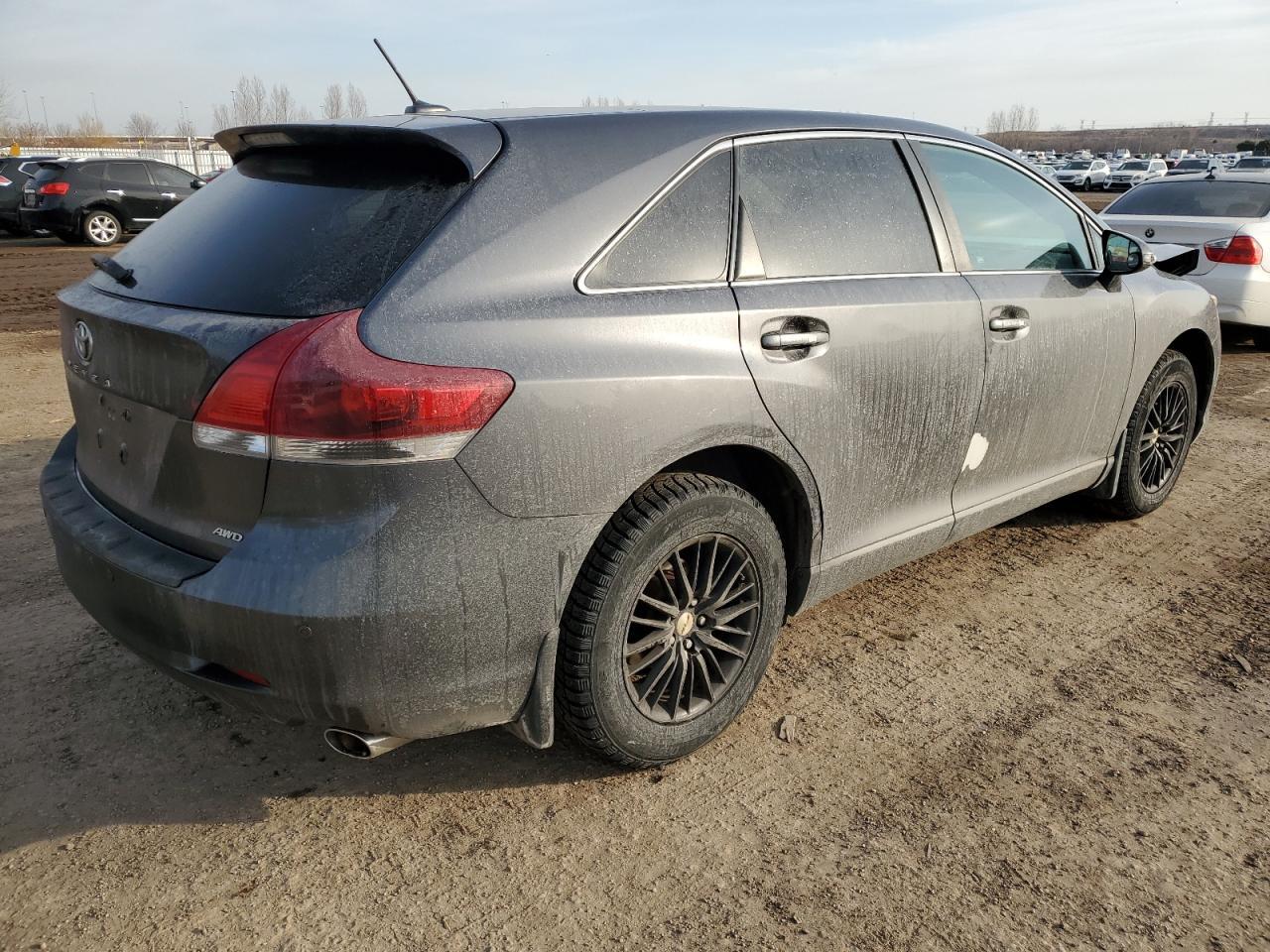 2013 TOYOTA VENZA LE - Фото 3