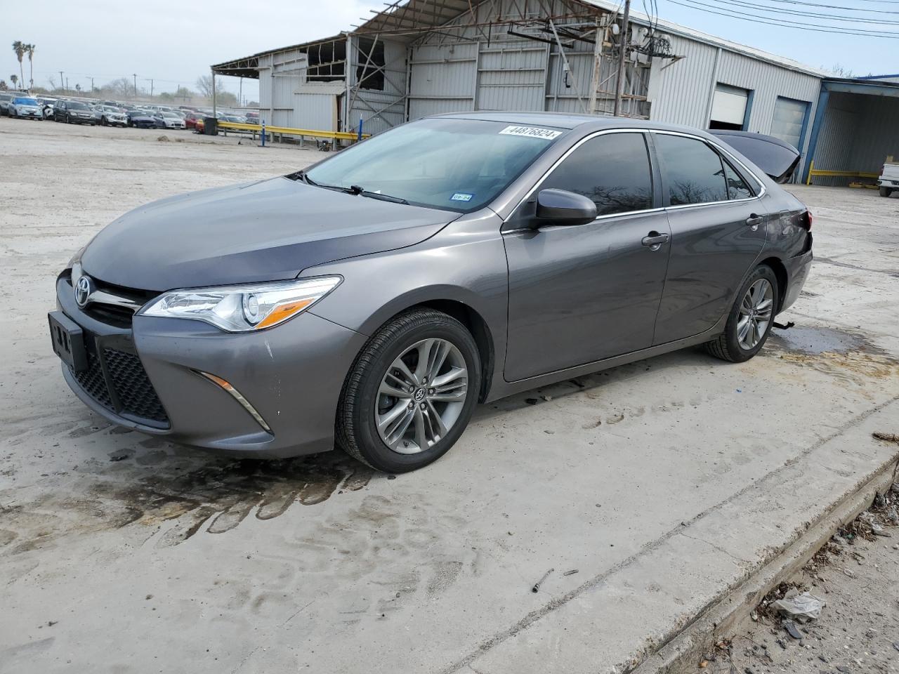 2016 TOYOTA CAMRY LE car image