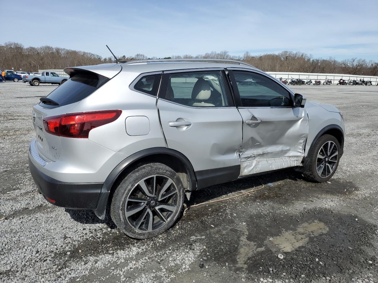 2018 NISSAN ROGUE SPOR - Image 3