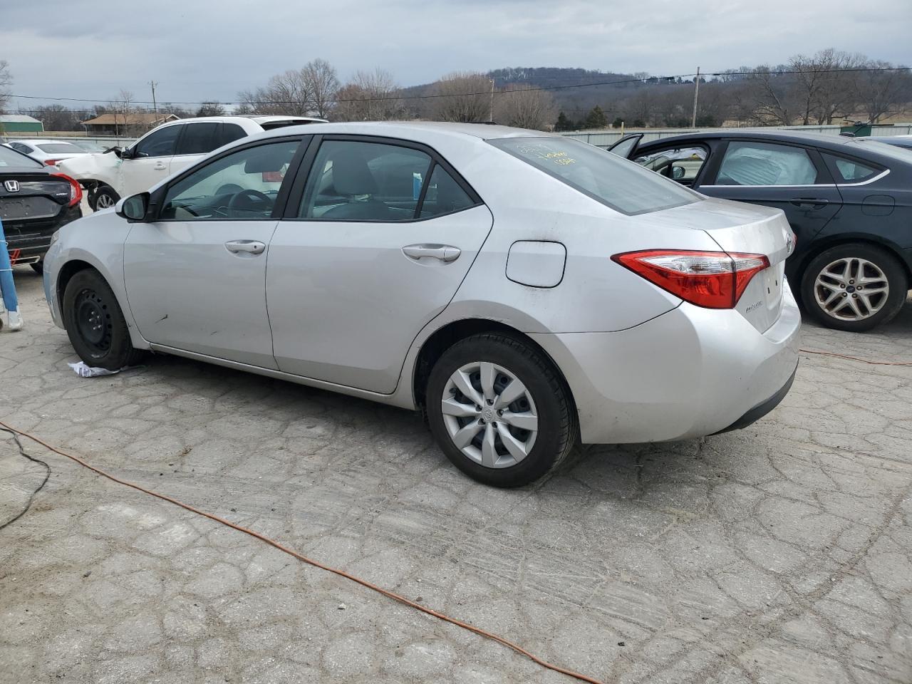 2016 TOYOTA COROLLA L - Image 2